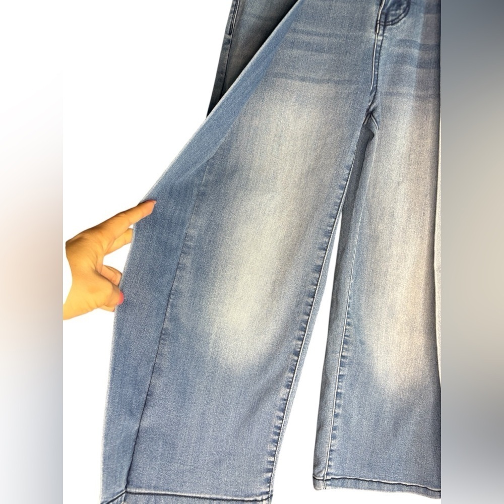 Habitual Kids
Girls' Fallyn Wrap Wide Leg Denim Pants cotton mix material sz 10 - Picture 8 of 12